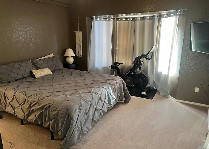 Stunning 4 Bedroom Pool Lake Havasu City